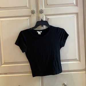 Black ribbed flattering crop top